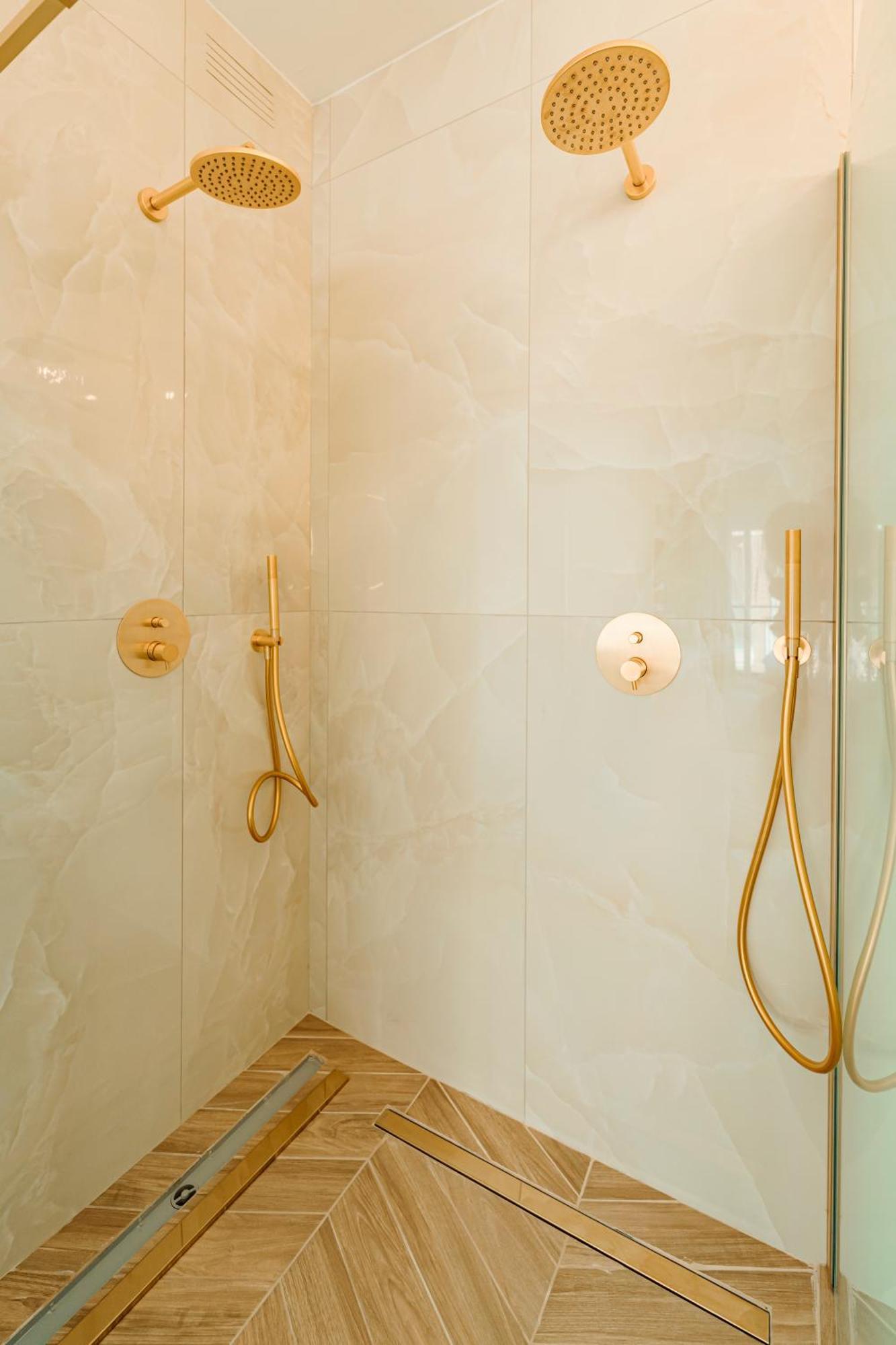 Award-winning 2 Bdr Elegance