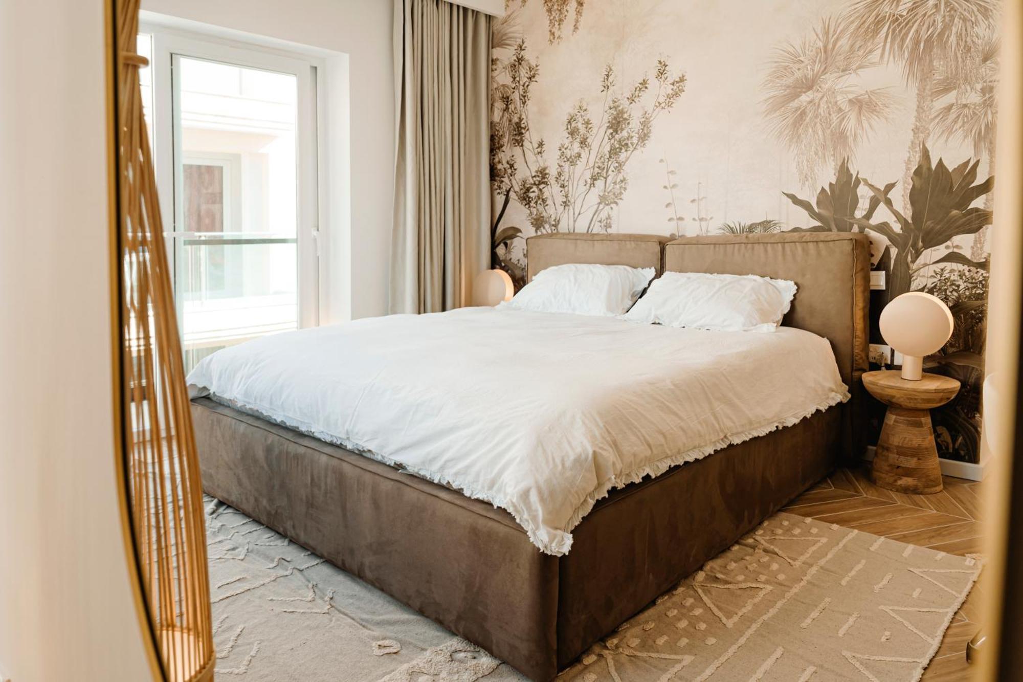 Award-winning 2 Bdr Elegance Apartment